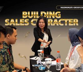 Berikut **alt text image (1 paragraf, SEO friendly)** yang bisa Anda gunakan: **Alt Text:** Hubungi Maximum Life Group untuk informasi lengkap training Building Sales Character, pelatihan pengembangan karakter sales dan marketing profesional yang membantu meningkatkan mindset penjualan, keterampilan komunikasi marketing, teknik selling skill, pemahaman pelanggan, produk dan kompetitor, serta kemampuan bahasa tubuh marketing untuk meningkatkan performa tim penjualan perusahaan di Indonesia.