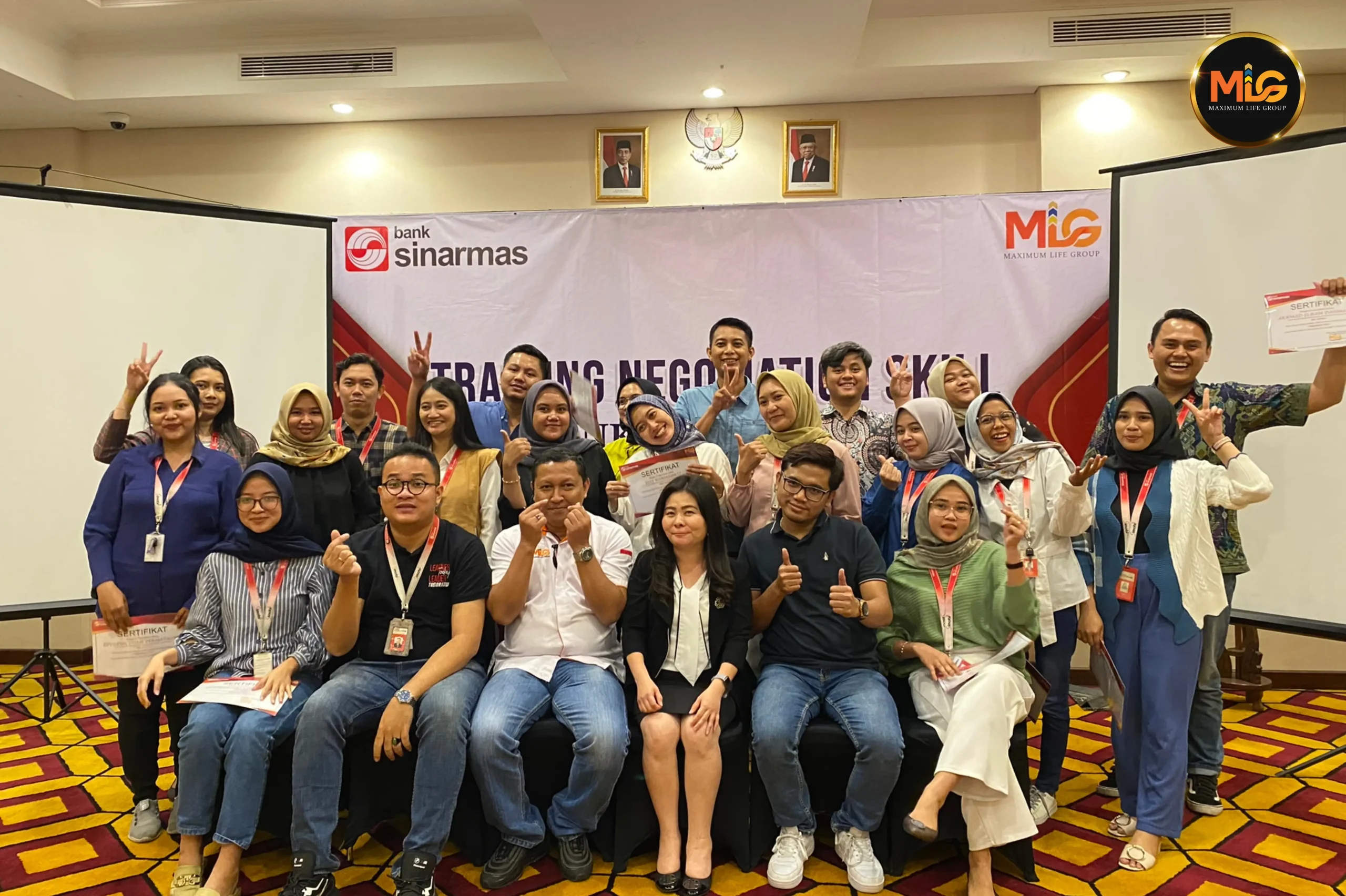 Training Masa Purnabakti Bank Sinarmas bersama Maximum Life Group